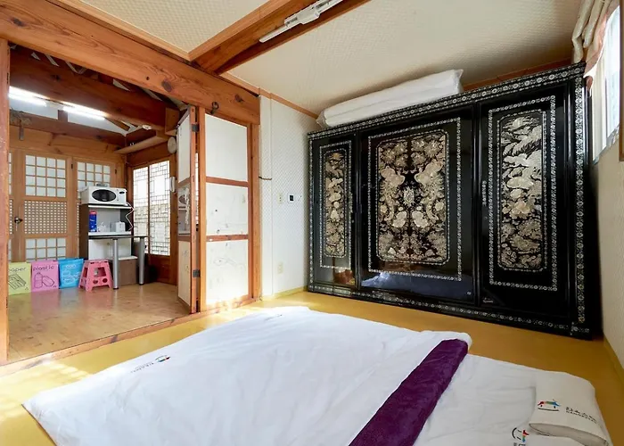 Inwoo Guesthouse 3*