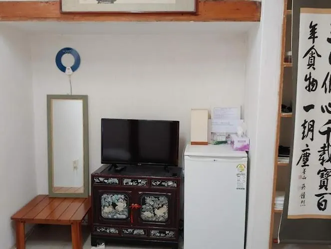 Guest house Inwoo Guesthouse 3*