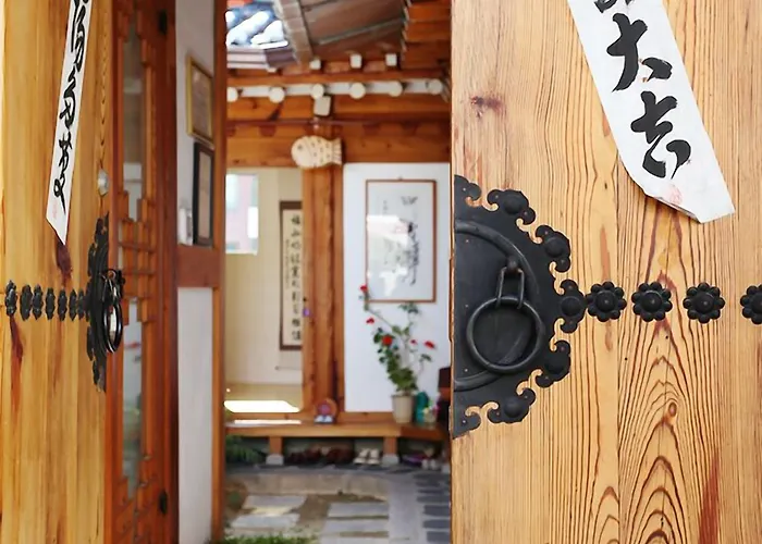 Inwoo Guesthouse Seoul