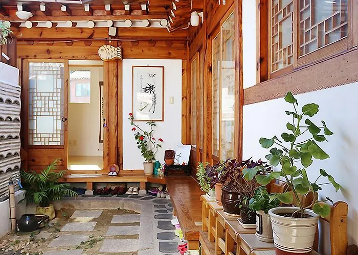 Guest house Inwoo Guesthouse 3*