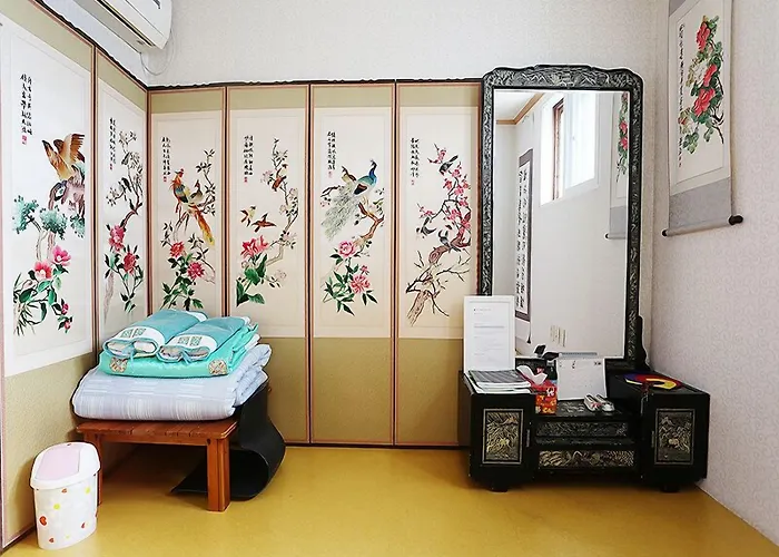 Guest house Inwoo Guesthouse 3*